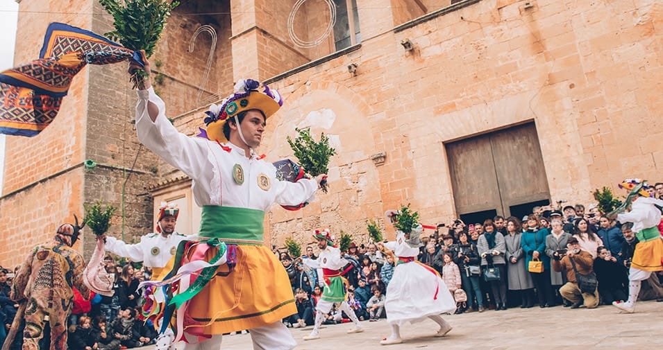 Well with pumpkins around