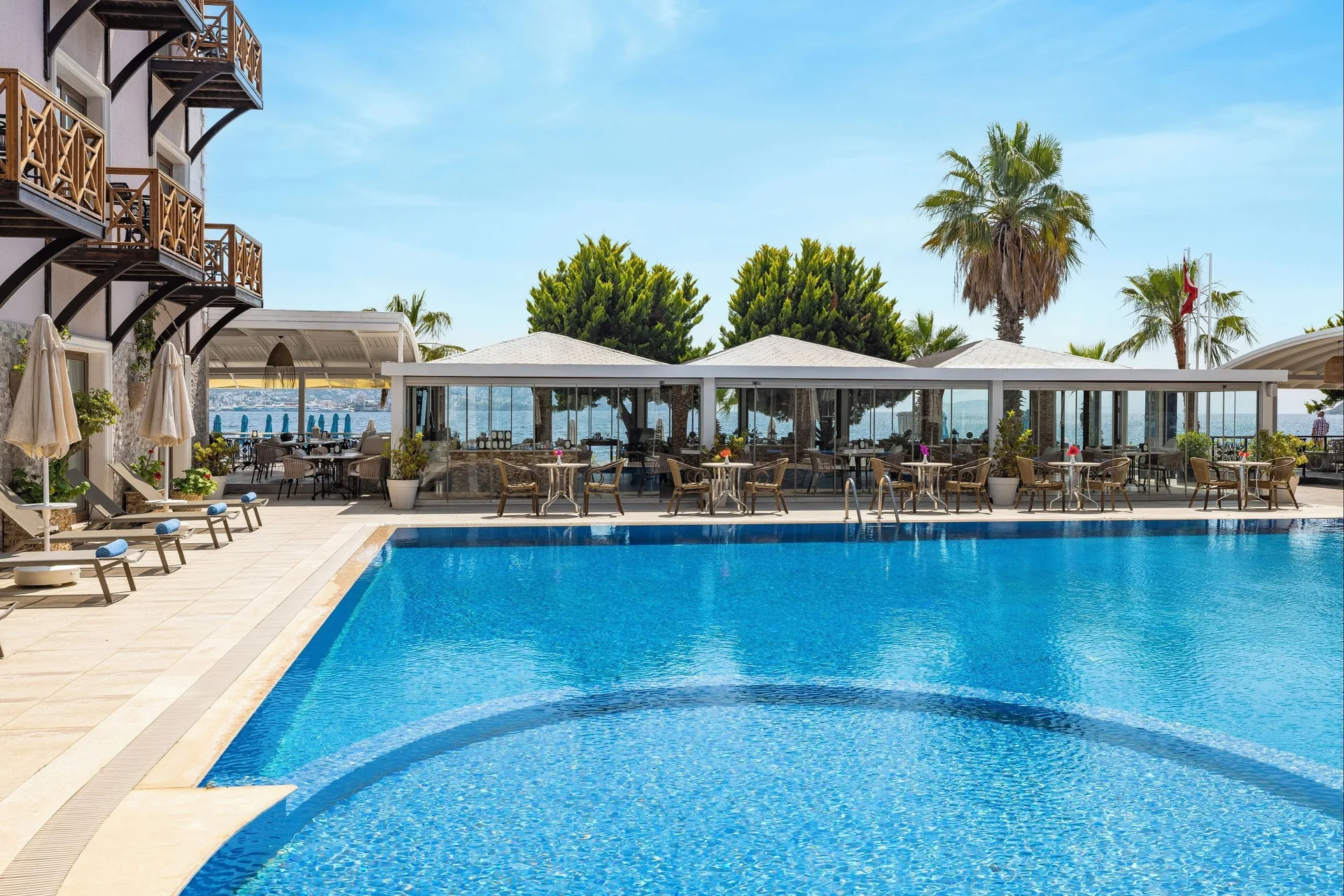 4reasons Hotel + Bistro