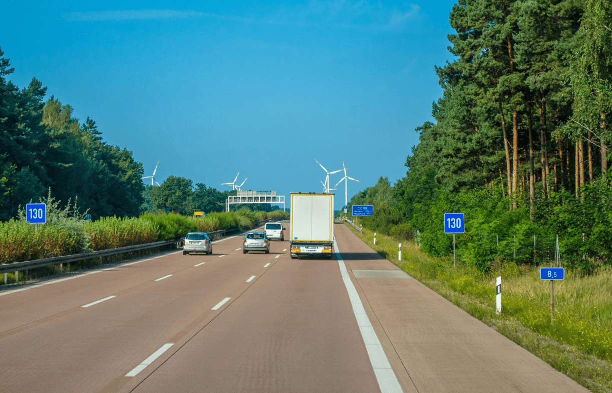 Heliox Charges Ground-Breaking Project for German Truck Corridor  