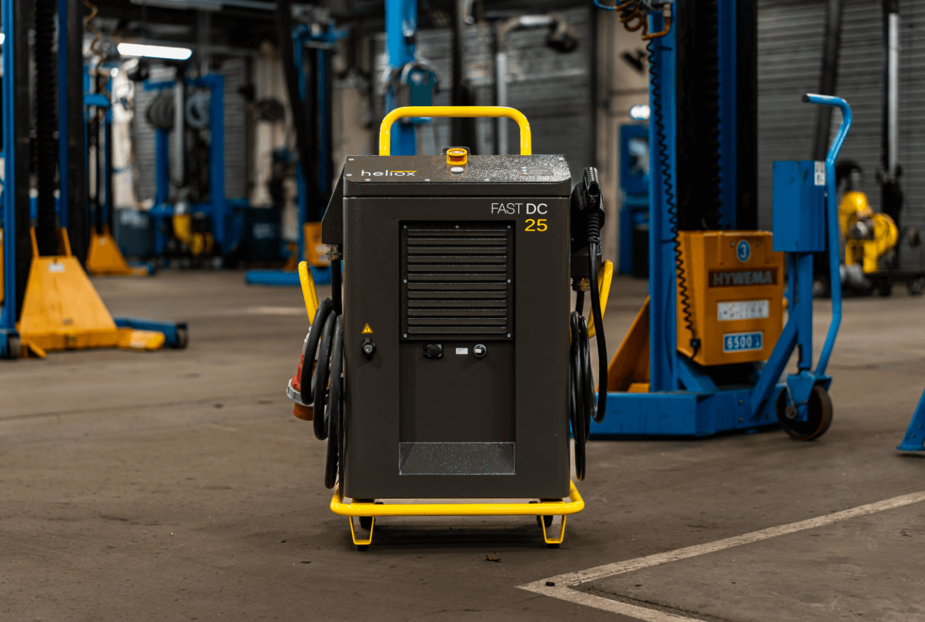 The operation of the mobile charger is straightforward. It’s lightweight, easy to move around and charging starts automatically once plugged in by the user.