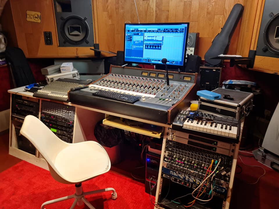 Studio d’enregistrement calme et bien équipé, à Paris 75009