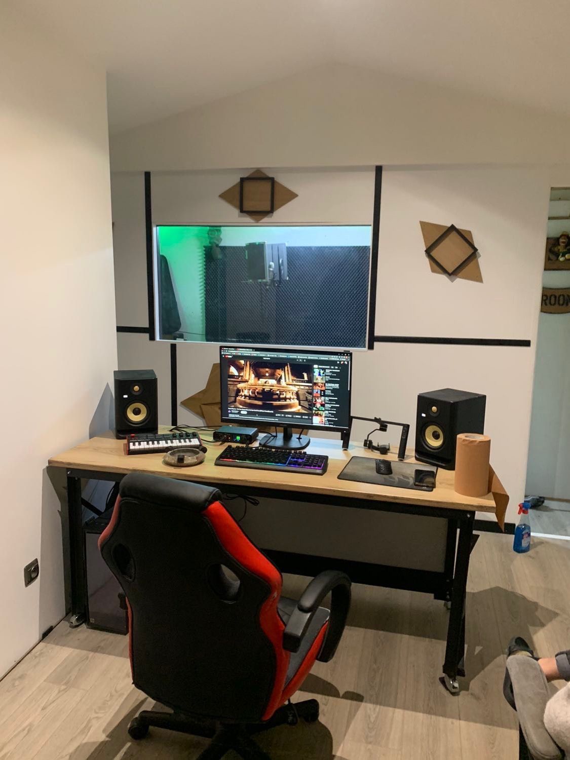 Mistyk Room