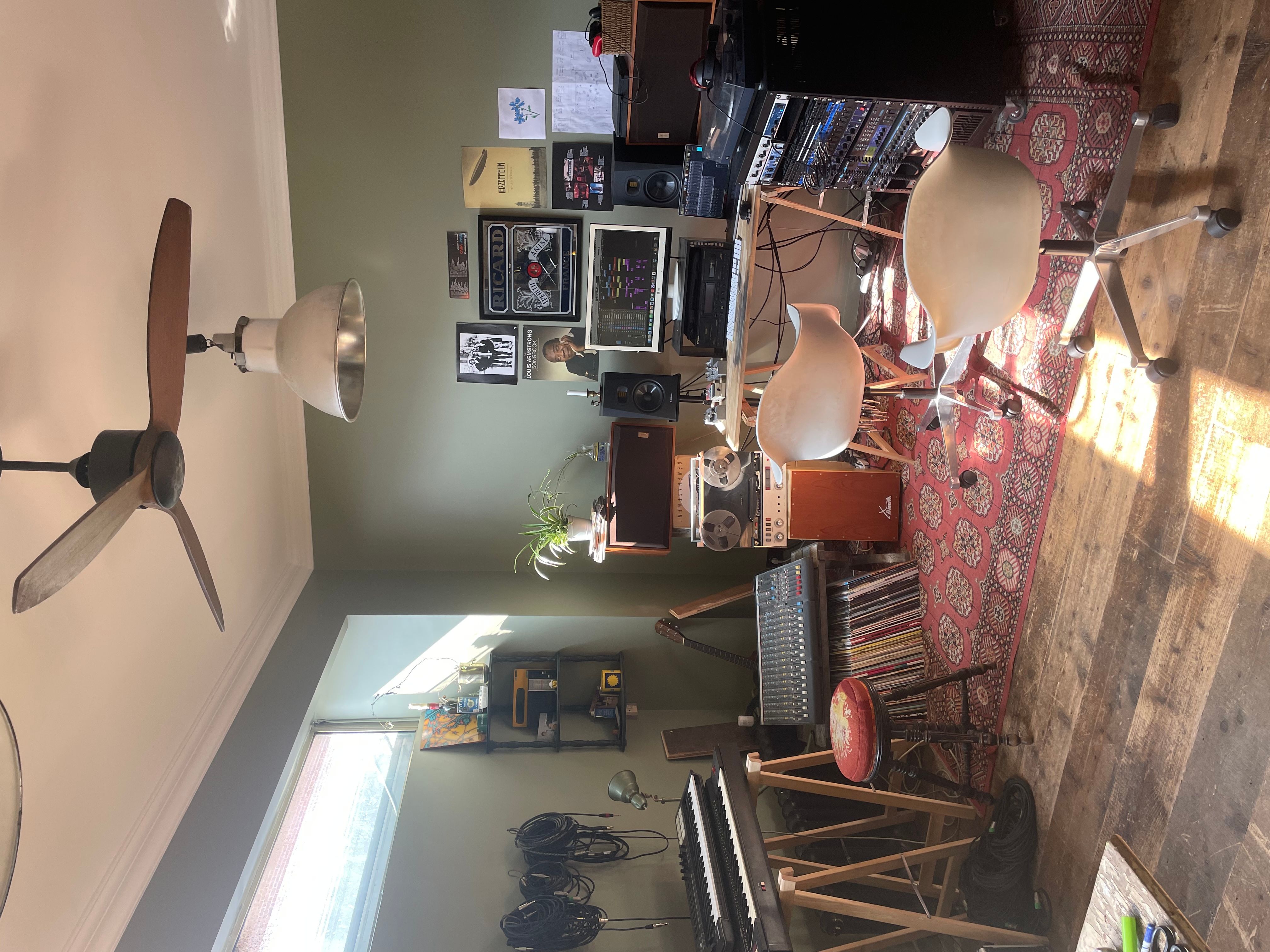 Studio d'enregistrement, à Saint-Ouen-sur-Seine 93400 #mYWaKC