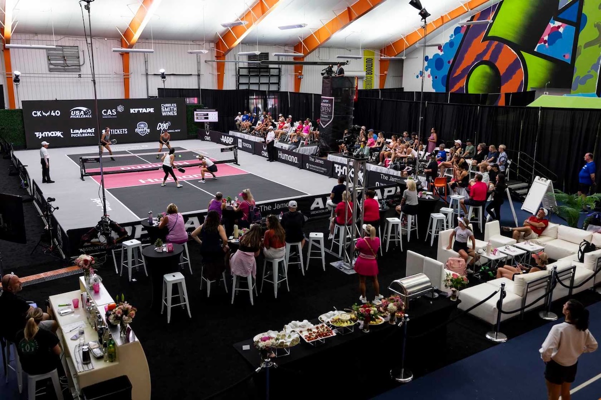 Watch Women's Doubles and Gold Medal Matches