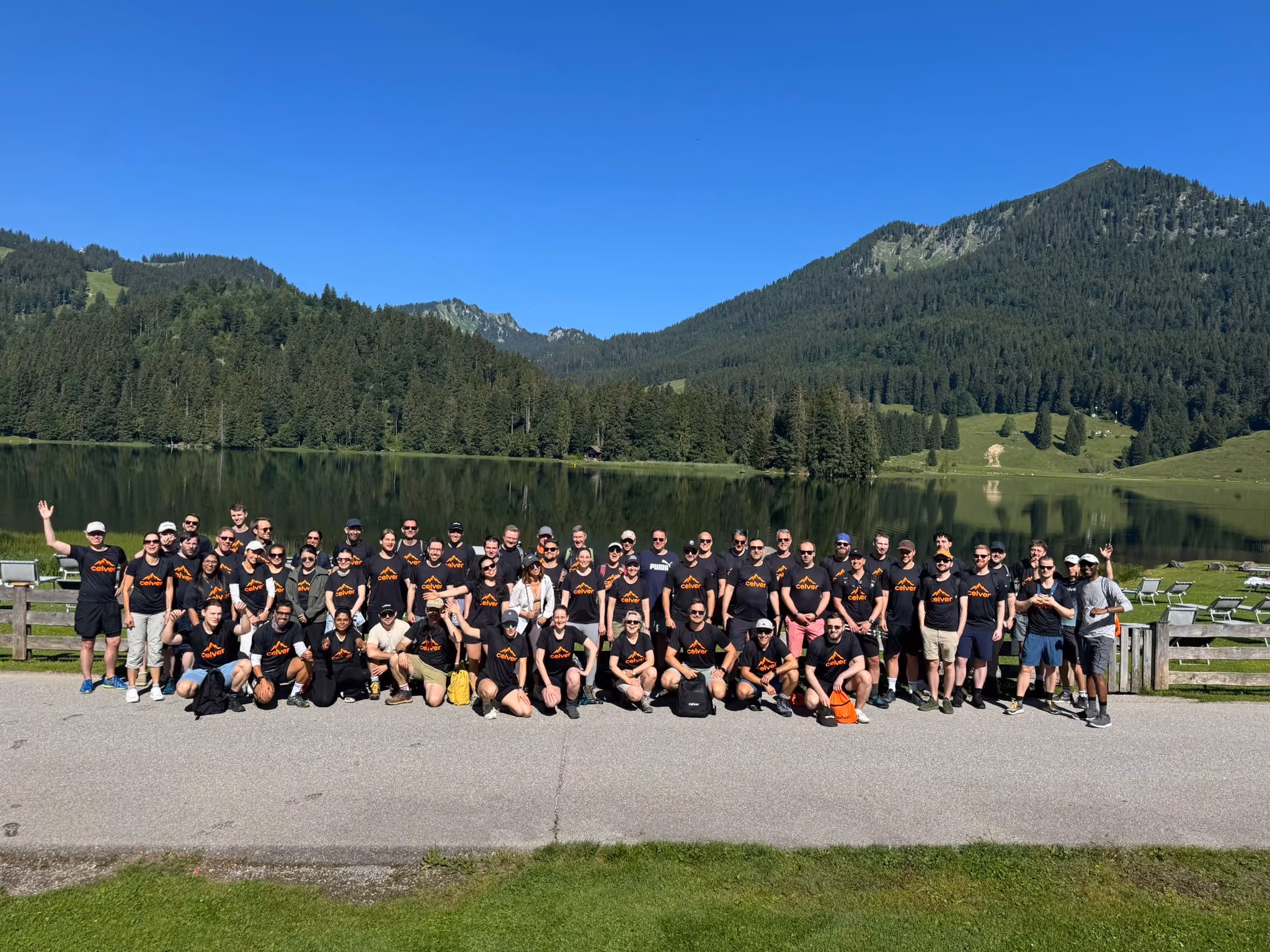 Wandern am Spitzingsee beim Sommer Event 2026