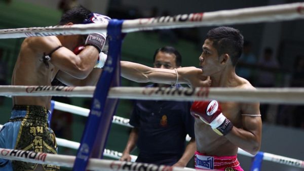 In this article, we discuss the 15 best Muay Thai fighters of all time based on performance, prizes, and achievements in the Muay Thai ring.