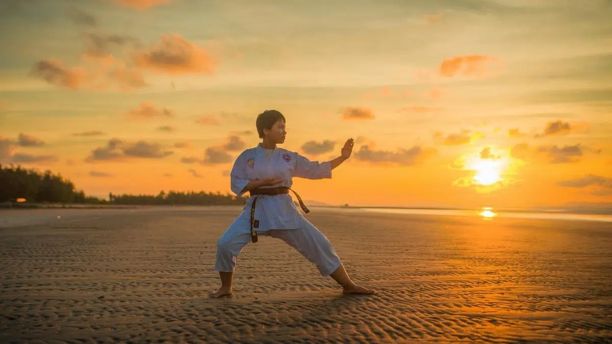 In the last decade the popularity of MMA has exploded. In this article, we've put together a list of eight benefits of martial arts.
