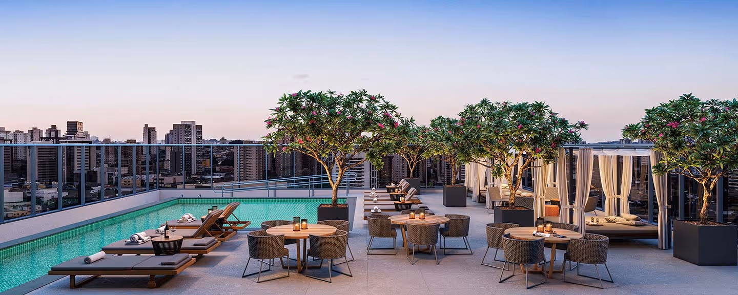 Piscina com raia de 25m