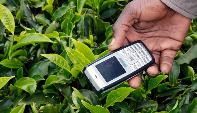 Connecting the Unconnected Farmers with No Internet