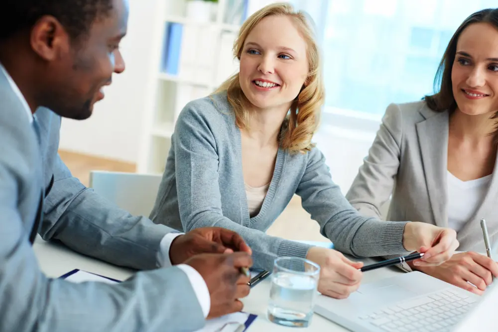 woman with customer insurance agent
