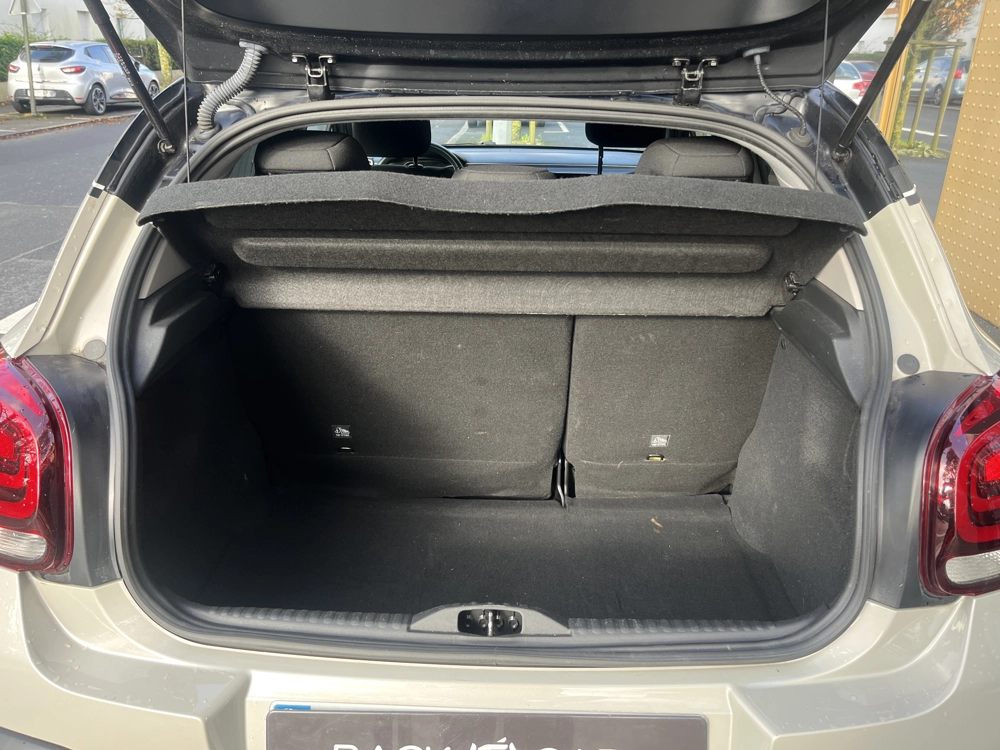 Photo CITROEN C3 PureTech 82 S&S BVM5 Shine 9