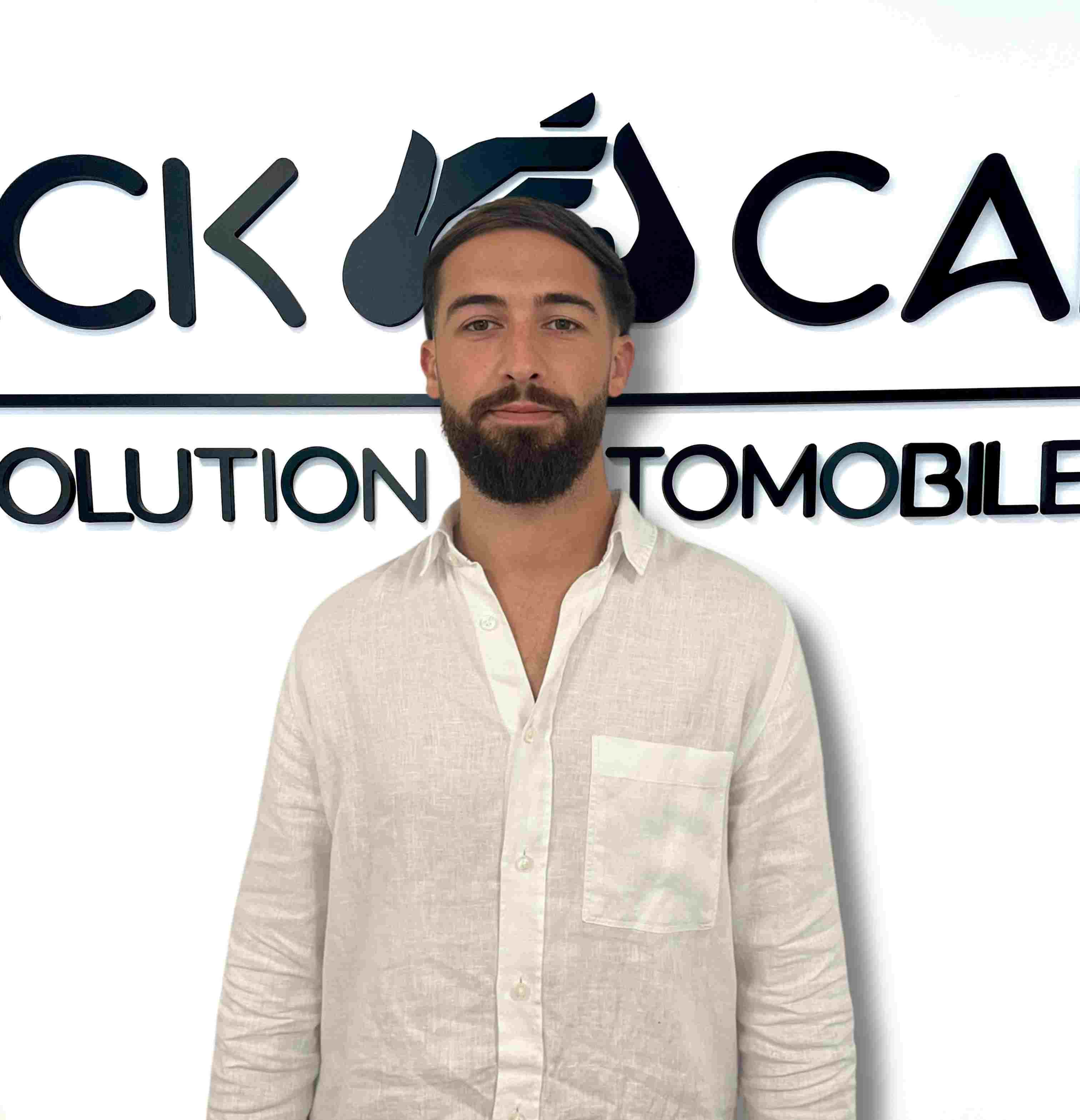 Photo chargé d'affaire