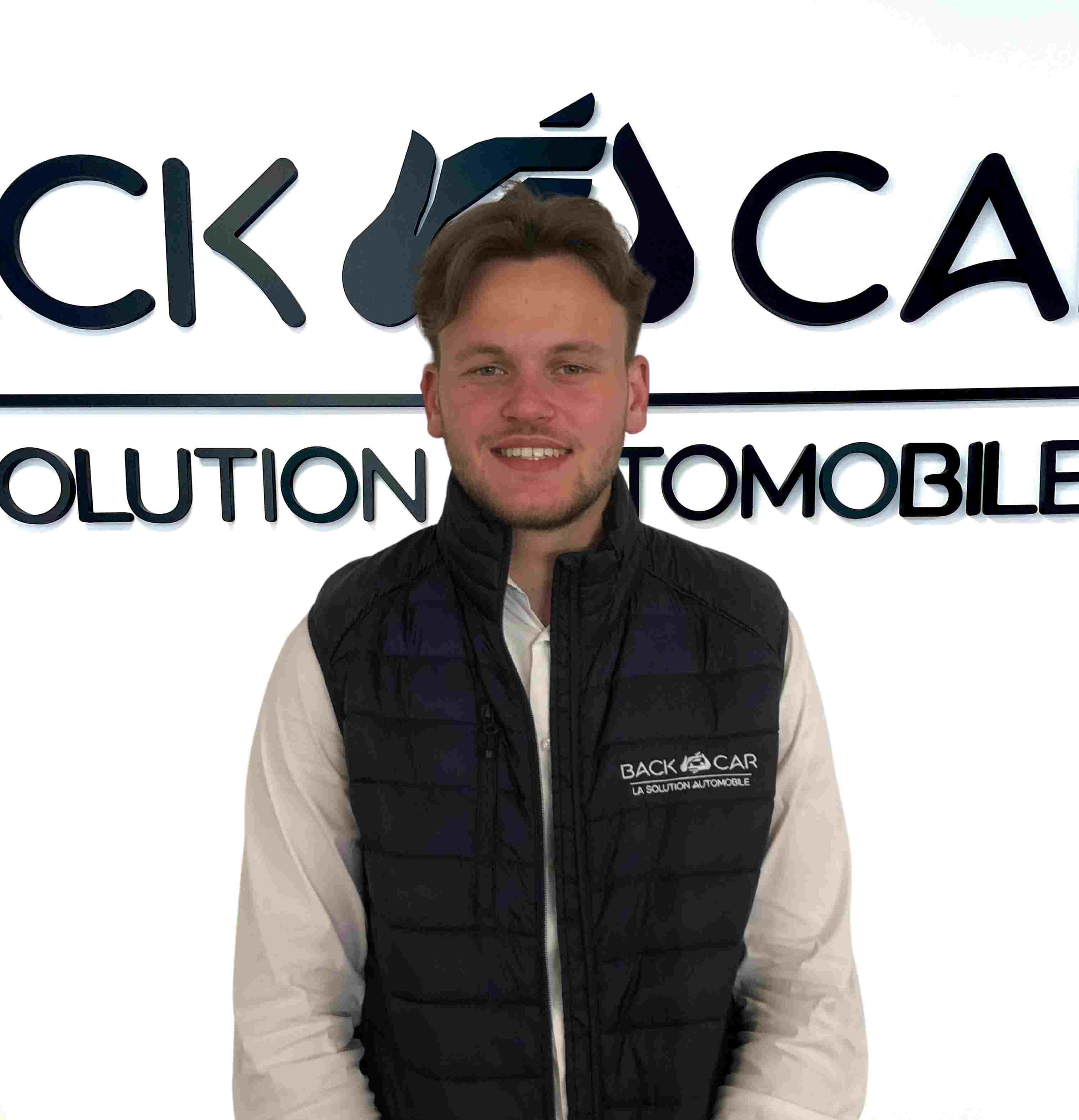 Photo chargé d'affaire