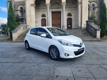 Photo TOYOTA YARIS LCA 2014