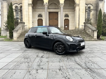Photo MINI HATCH 3 PORTES F56 LCI II 2022
