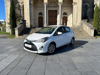 Photo TOYOTA YARIS 2015