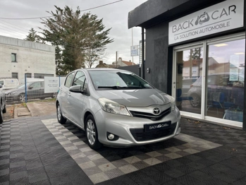 Photo TOYOTA YARIS 2012