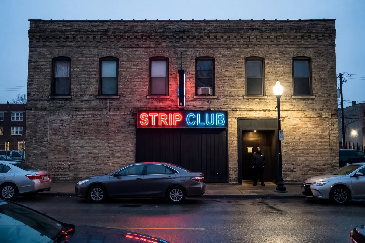 Cleveland Ave. Restaurant $800,000 Settlement for Dancers