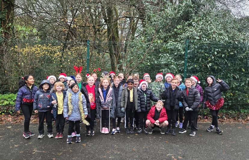 356497851842990_1402262758574015