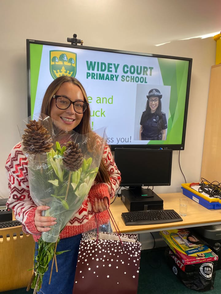 356497851842990_1415724347227856