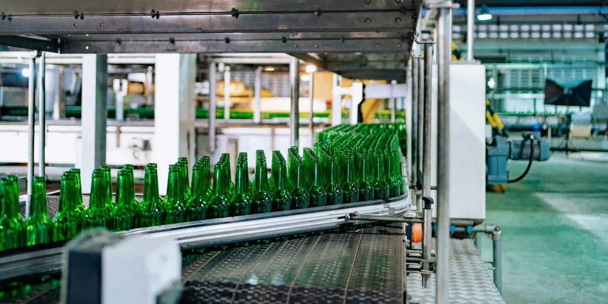 Predicting Delays, Controlling Freight Costs: A Guide for F&B Logistics Teams