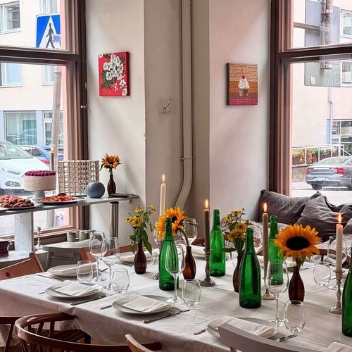 Creatives having lunch together