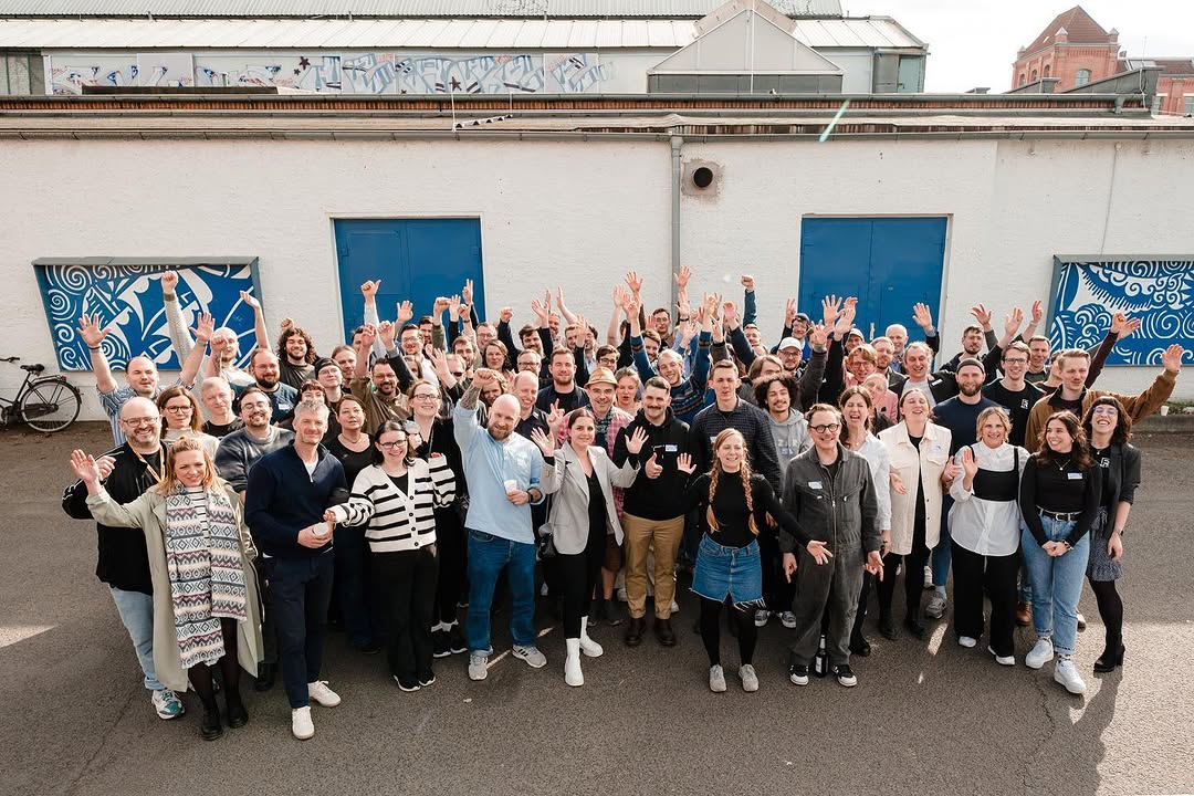 R42 Gruppenbild draussen