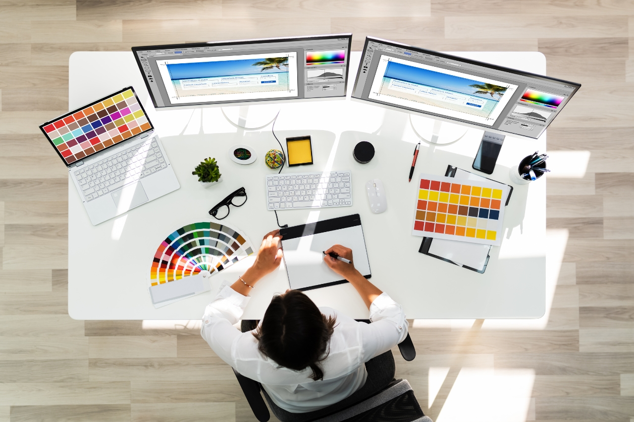 Design Subscription vs Template Library: Which Saves More Time?