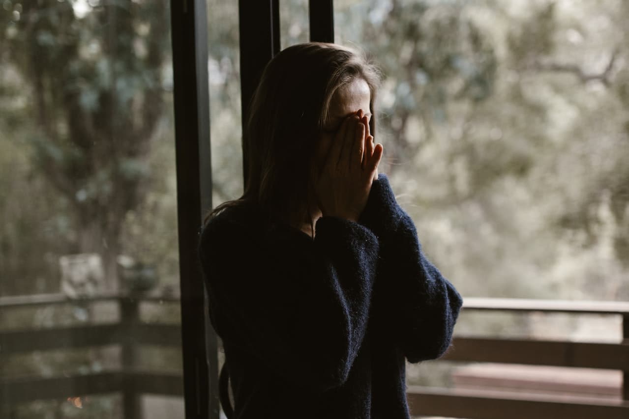 woman-crying