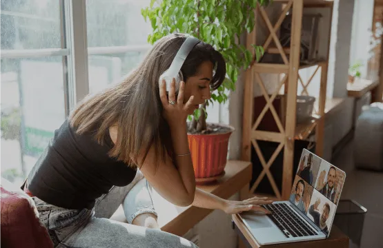 girl using laptop
