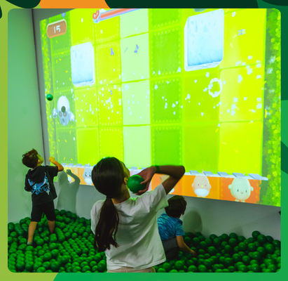 Immersive Projection Game Wall