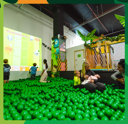 Immersive Projection Game Wall