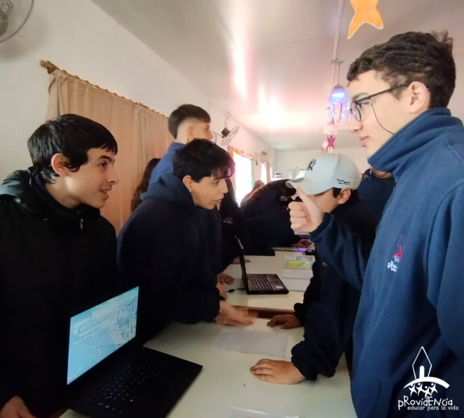 Estudiantes del liceo continúan trabajando con metodologías activas