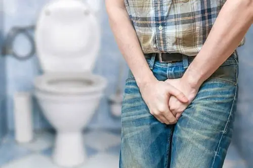 Xuất hiện tình trạng tiểu buốt, tiểu rắt