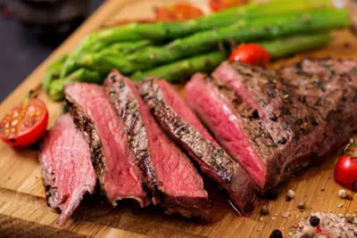 Thịt tái hoặc nấu chưa chín