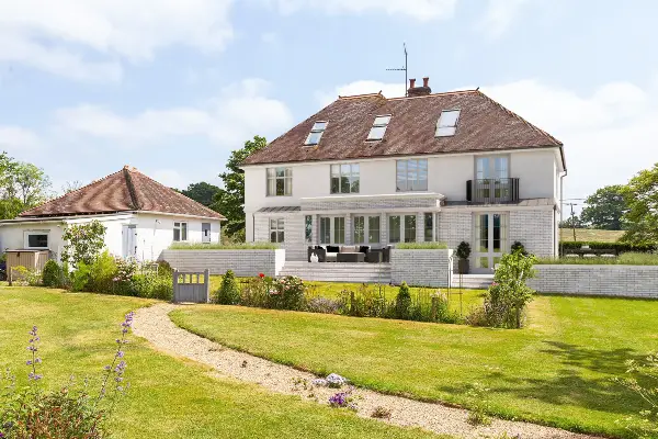 Two-Storey Side Extension To A 1930s House In Kent