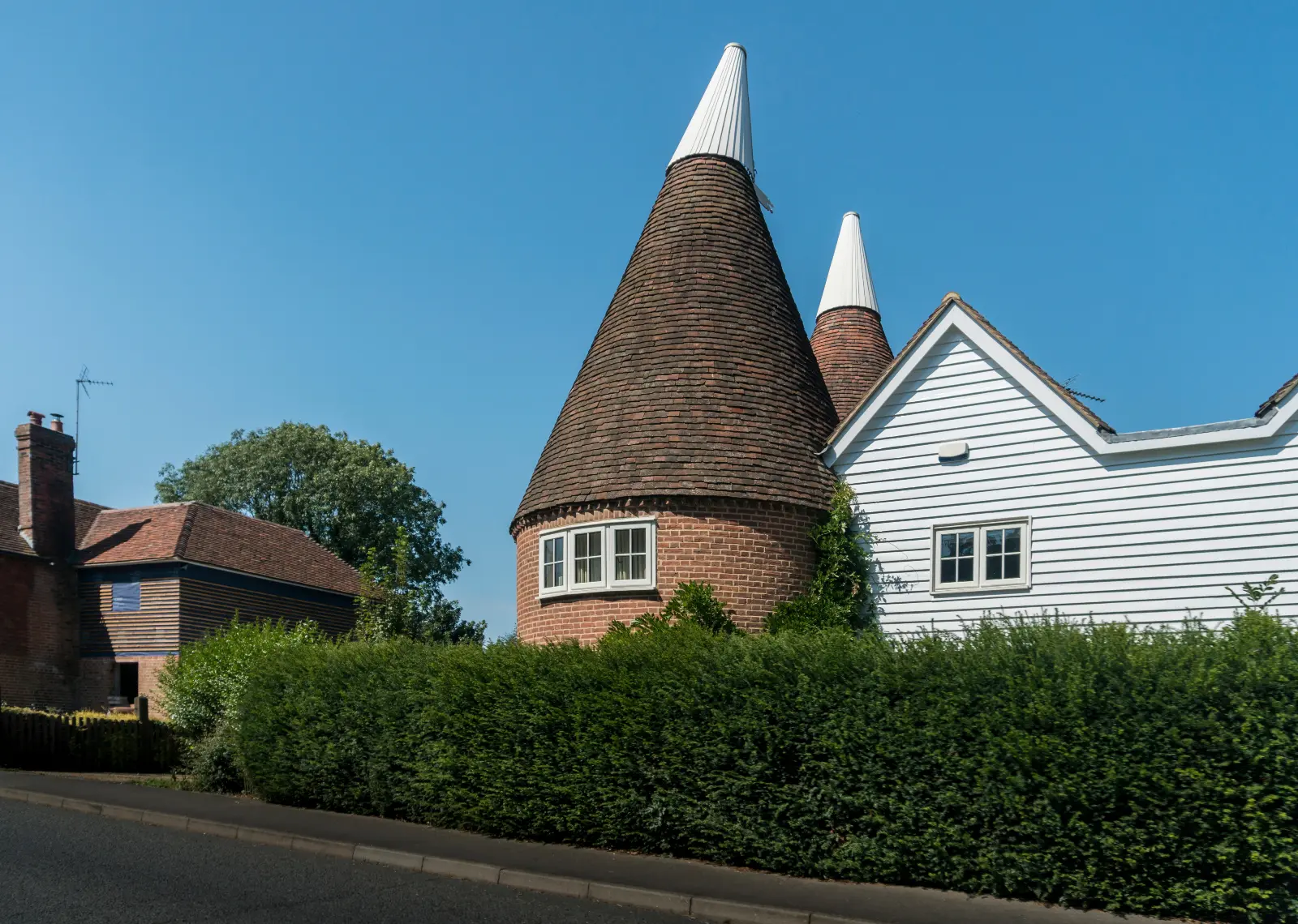 Are you looking for an architect in Cranbrook, James Clague Architects are experienced in building extensions and projects in the area.