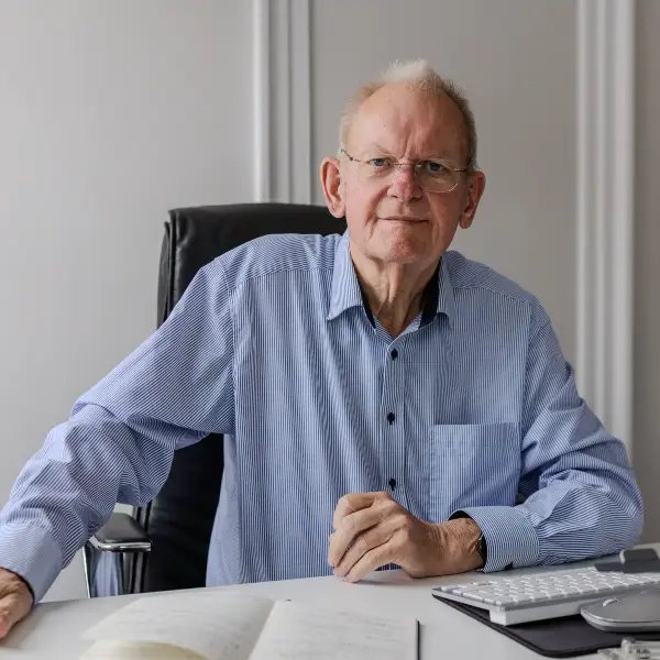 Andrew Clague Dip Arch RIBA AABC