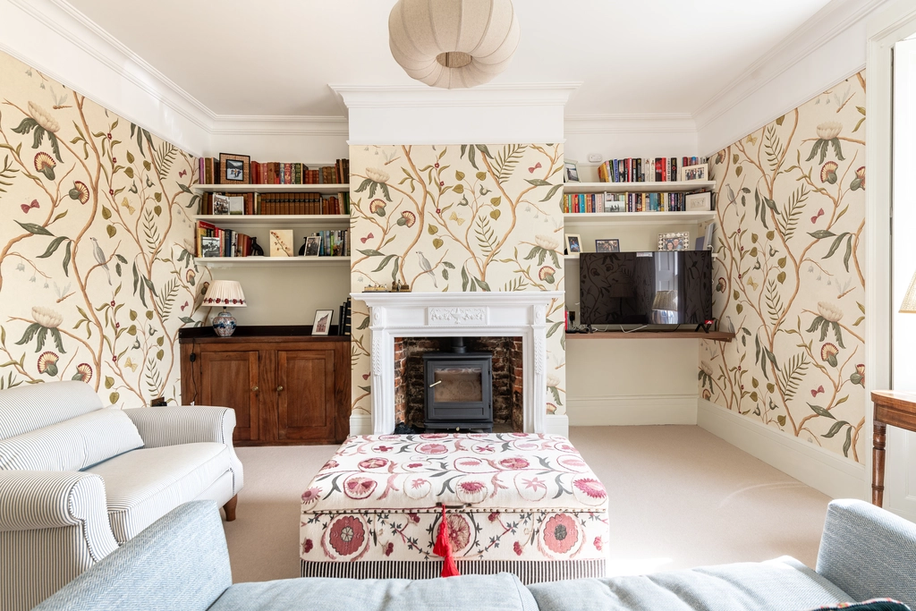 Contemporary Farmhouse Extension and Renovation in Kent