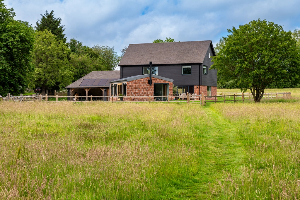 Designing a New Farmhouse Rooted in Family History