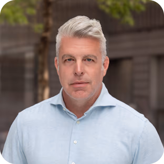 Headshot of Aaron Fullen.