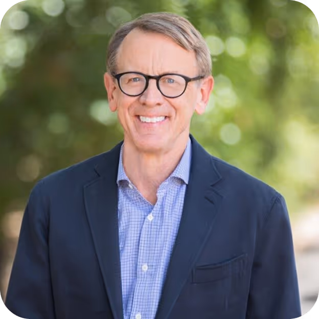 Headshot of John Doerr.