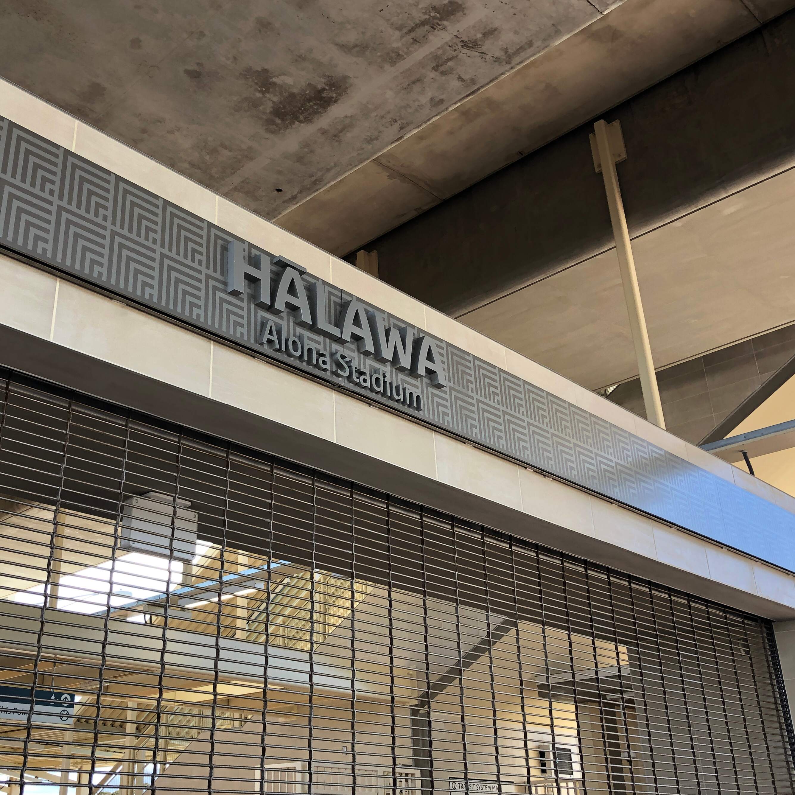 Honolulu TOD Transit Corridor Hālawa Aloha Stadium entrance wayfinding, designed by Two Twelve