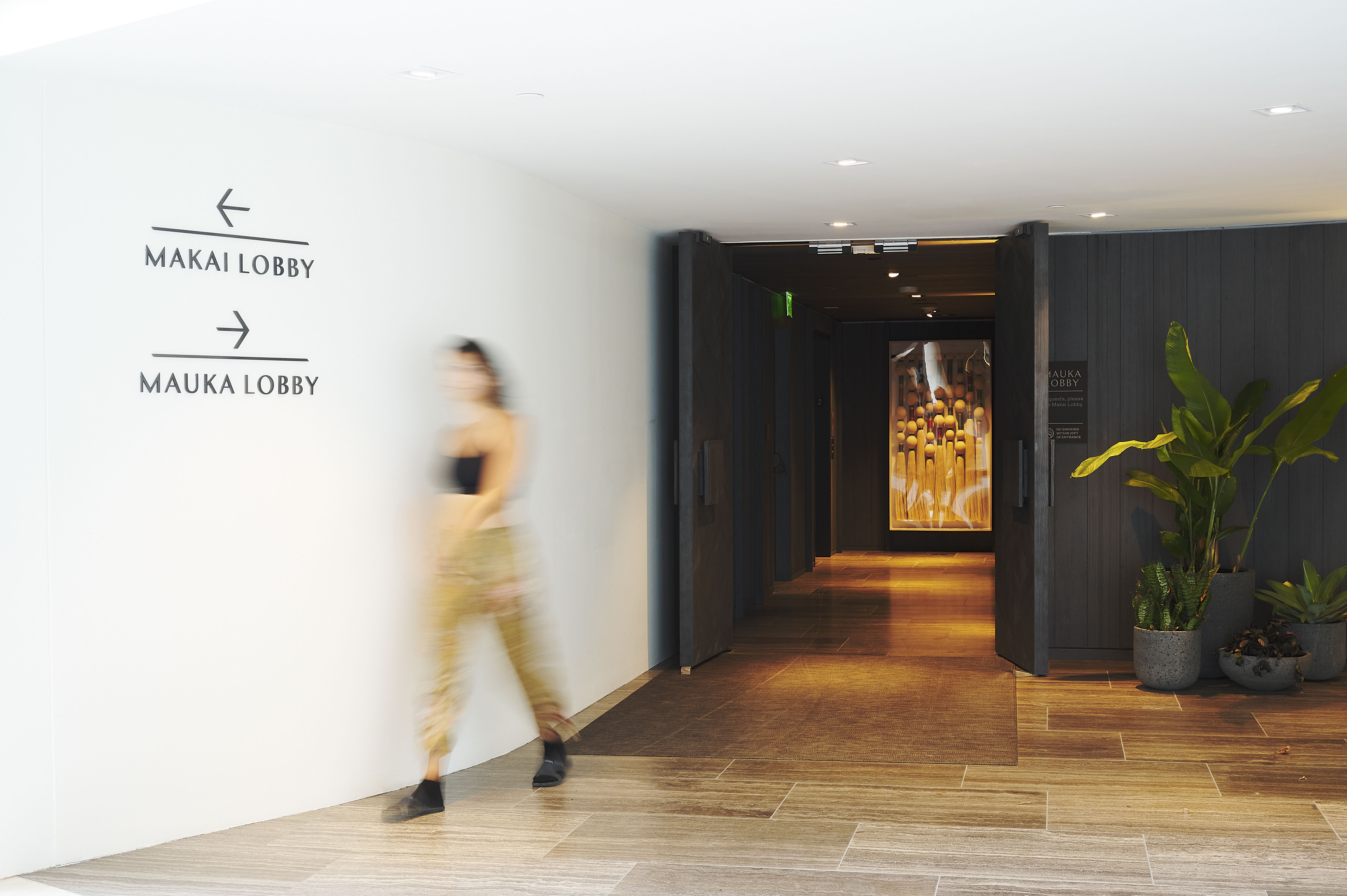 Ward Village interior directional signage to Mauka Lobby, designed by Two Twelve