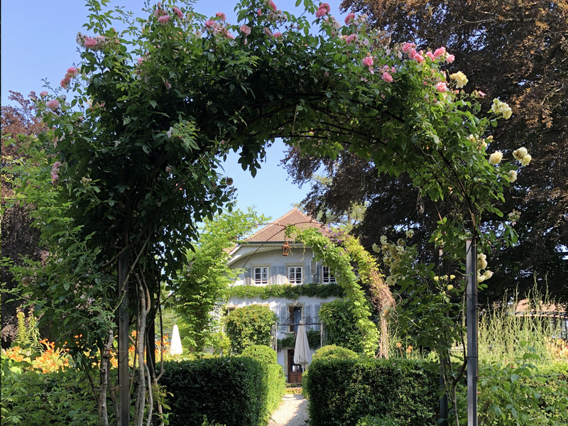 Auberge aux 4 Vents Garten Eingang