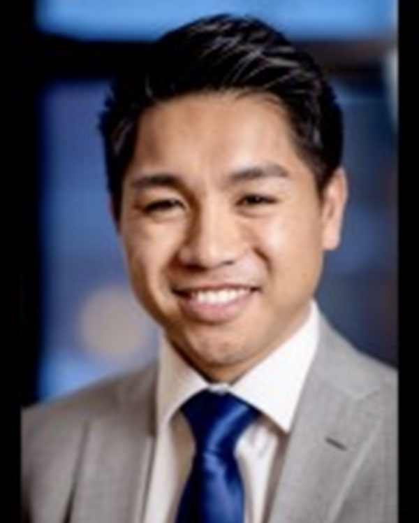 Zachary Aderholt headshot