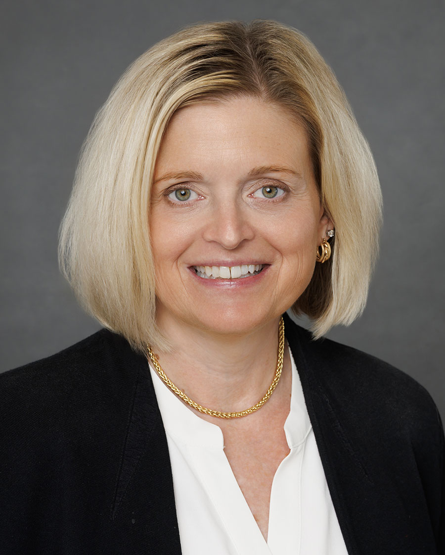 elisabeth slater headshot - top wealth management and investment advisor wheeling west virginia