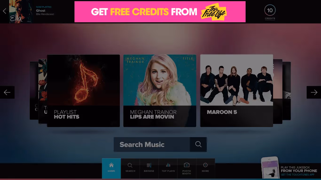 Touchtunes screens