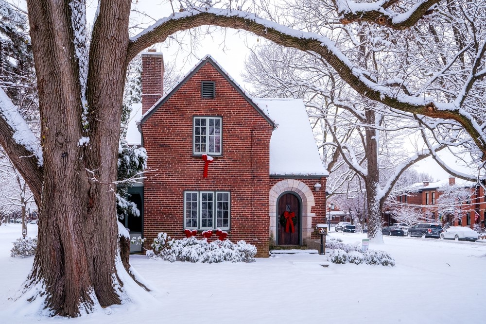 Why Homeowners Choose Metal Roofing for Long-Lasting Protection