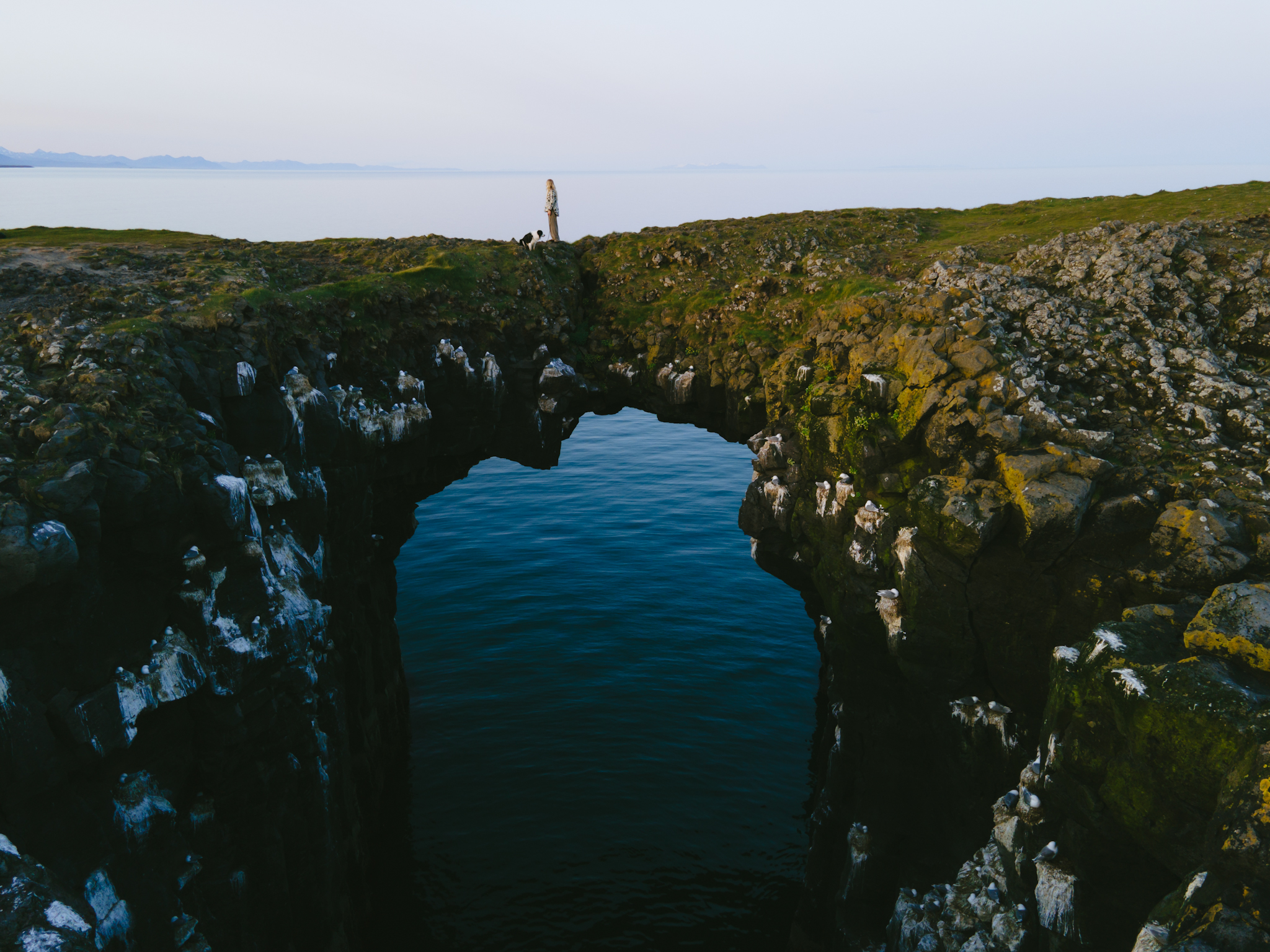 Snæfellsnes Peninsula itinerary, Snæfellsnes day trip, Iceland in Miniature, Snæfellsnes road trip, best Snæfellsnes itinerary, things to do in Snæfellsnes, Snæfellsjökull National Park, Kirkjufell mountain, Búðir Black Church, Arnarstapi cliffs, Svörtuloft lighthouse, Skarðsvík Beach, Ölkelda mineral spring, Landbrotalaug hot spring, Lýsuhólslaug mineral pool, Ingjaldshólskirkja church, Grundarfjörður, Stykkishólmur, West Iceland itinerary, Iceland road trip itinerary, day trips from Reykjavík, best places in Iceland, Iceland travel guide, Iceland camping, Arnarstapi campsite, Hellissandur campsite, hidden gems Iceland, scenic drives Iceland, Snæfellsnes travel guide, Iceland nature attractions.